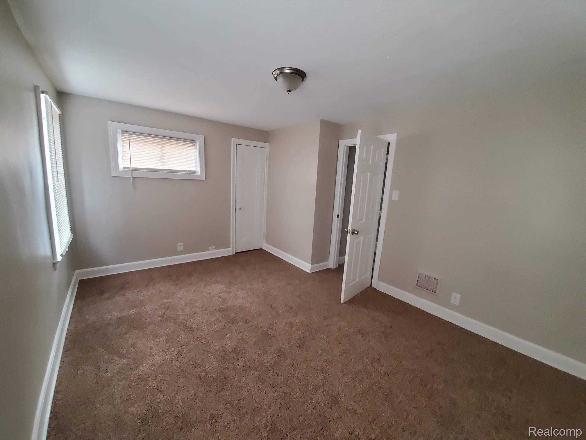 4415 Harvard Road Detroit, MI 48224 - Photo 14 of 22 15F867B8-C601-4C8B-BA21-FDB7D409BDCF.jpeg