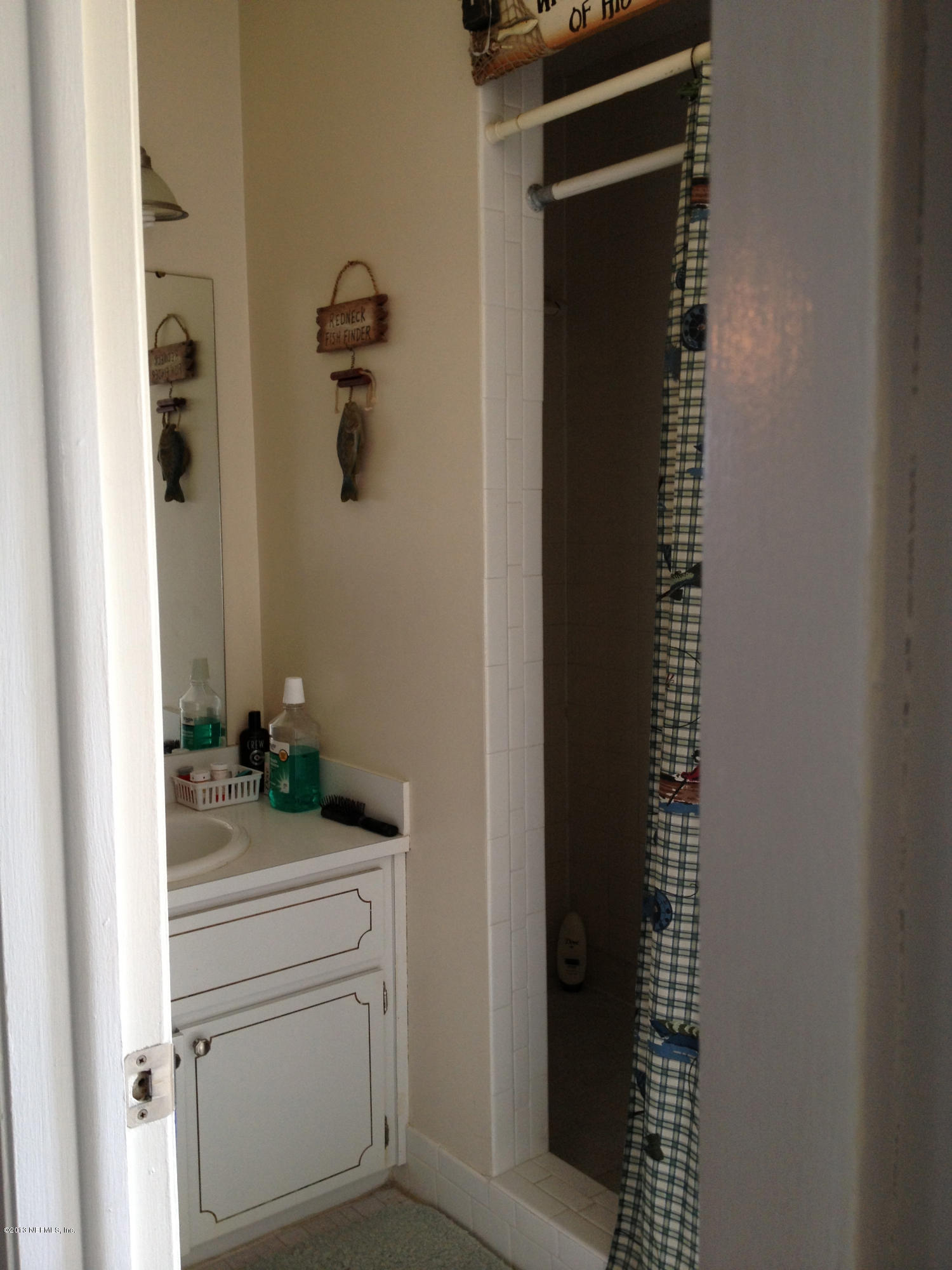 10564 Hampton Road Jacksonville, FL 32257 - Photo 12 of 15 master bathroom