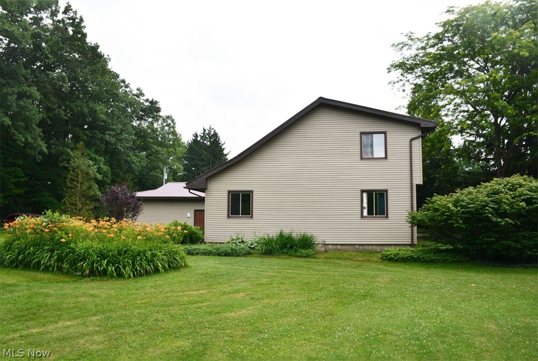 5585 Gibbs Road Andover, OH 44003 - Photo 4 of 33 Gallery Image 4