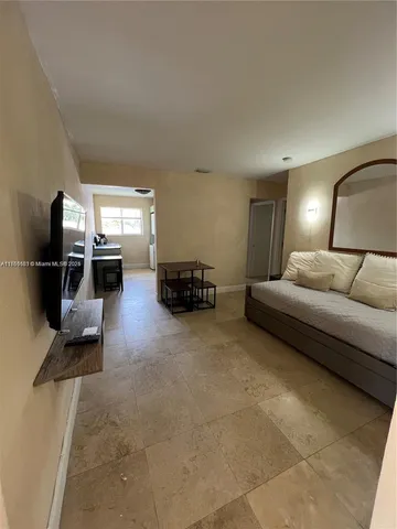 $2,150 | 680 Southwest 10th Street, Unit 7, Miami, FL 33130