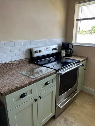 $2,150 | 680 Southwest 10th Street, Unit 7, Miami, FL 33130