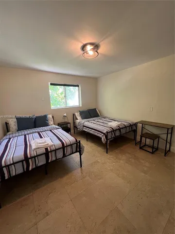 $2,150 | 680 Southwest 10th Street, Unit 7, Miami, FL 33130
