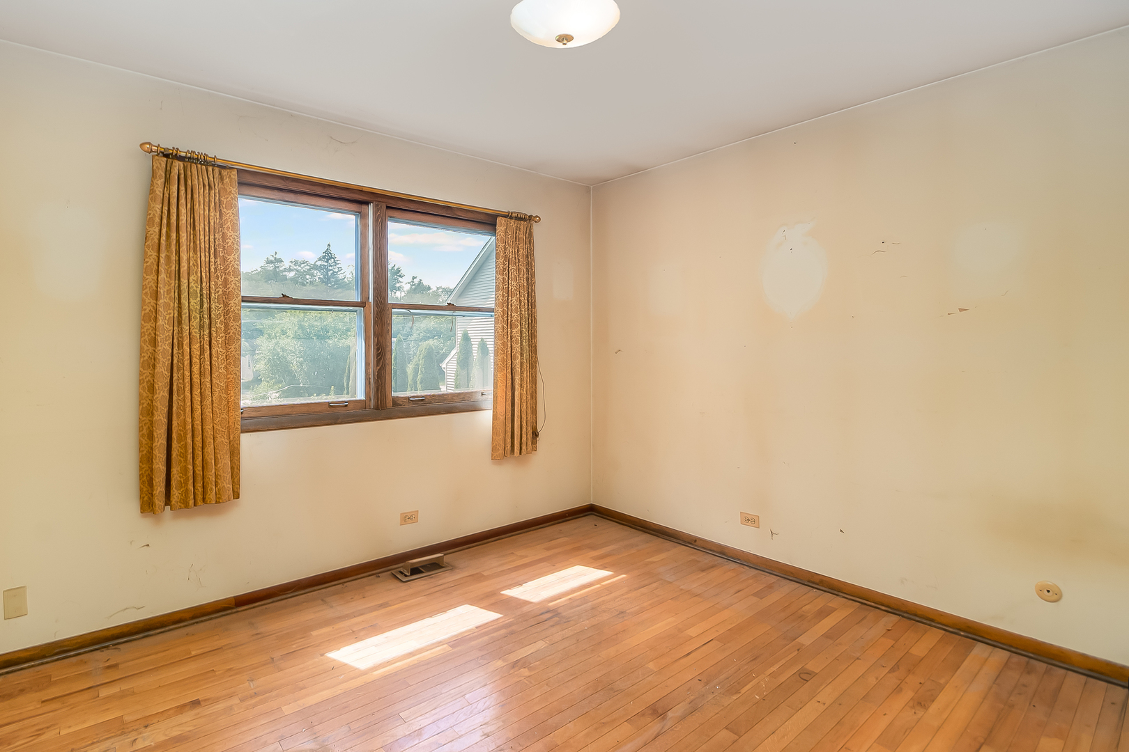 9027 Skyline Drive Burr Ridge, IL 60527 - Photo 15 of 21