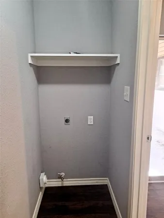 $2,000 | 2917 Bassingham Drive, Houston, TX 77339