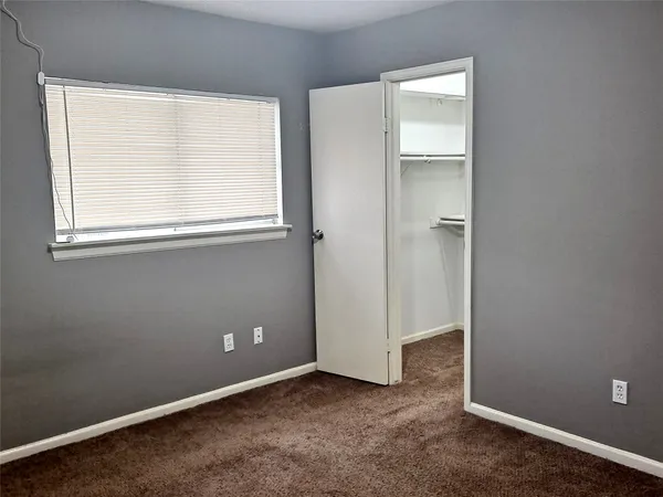 $2,000 | 2917 Bassingham Drive, Houston, TX 77339