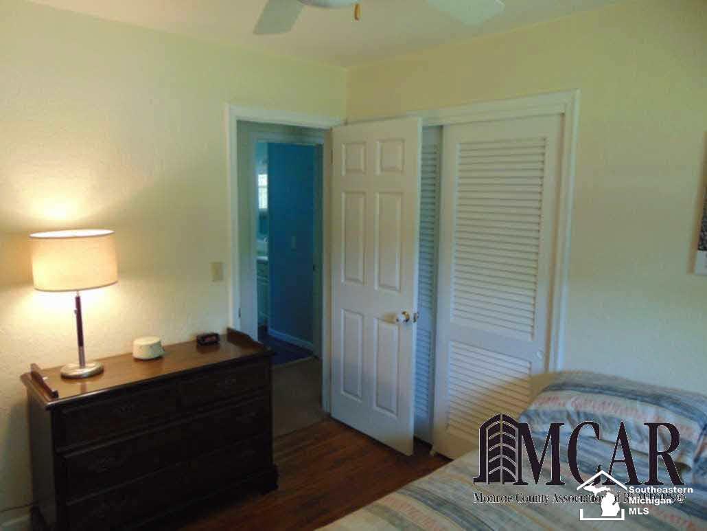 7604 Apache Trail Temperance, MI 48182 - Photo 16 of 32 Bedroom 3