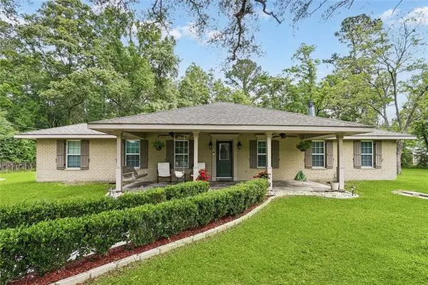 $350,000 | 20321 Highway 22, Ponchatoula, LA 70454