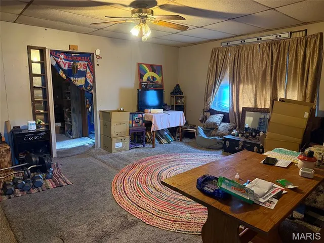 $26,000 | 623 West Second Street, St. Elmo, IL 62458