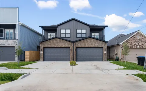 $599,900 | 8306 Comal Street, Houston, TX 77051