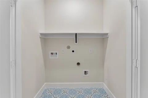 $599,900 | 8306 Comal Street, Houston, TX 77051