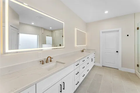 $599,900 | 8306 Comal Street, Houston, TX 77051