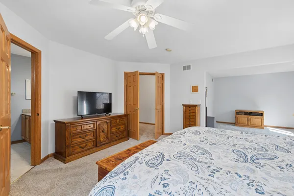 $510,000 | 411 Oak Grove Circle, Wauconda, IL 60084