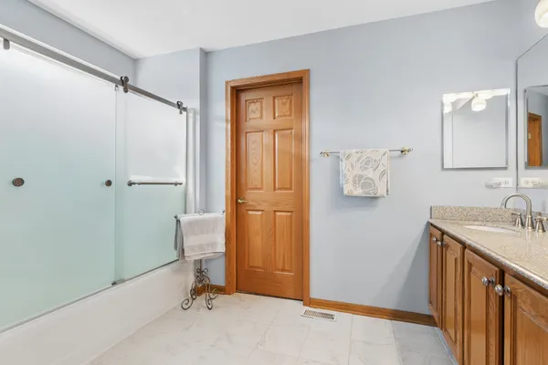 $510,000 | 411 Oak Grove Circle, Wauconda, IL 60084