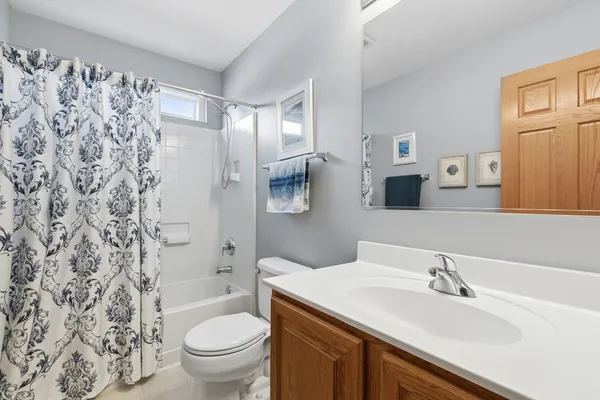 $510,000 | 411 Oak Grove Circle, Wauconda, IL 60084