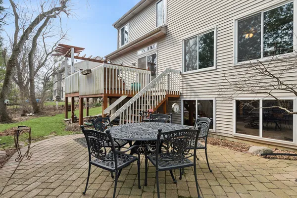 $510,000 | 411 Oak Grove Circle, Wauconda, IL 60084