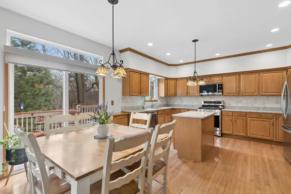 $510,000 | 411 Oak Grove Circle, Wauconda, IL 60084