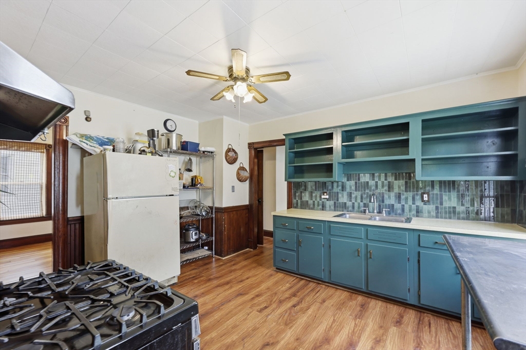 181-183 Northampton Avenue Springfield, MA 01109 - Photo 26 of 40