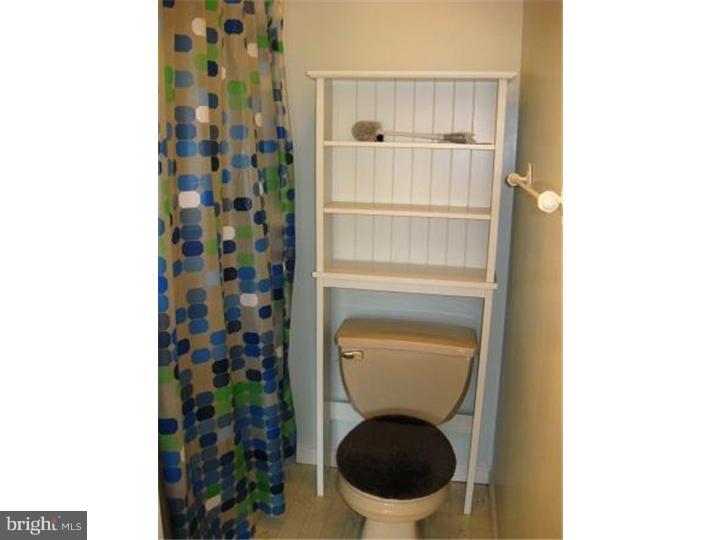 241 Sylvan Street Riverside, NJ 08075 - Photo 15 of 21 Bathroom