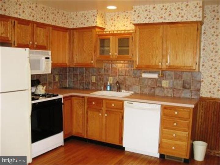 241 Sylvan Street Riverside, NJ 08075 - Photo 5 of 21 Kitchen