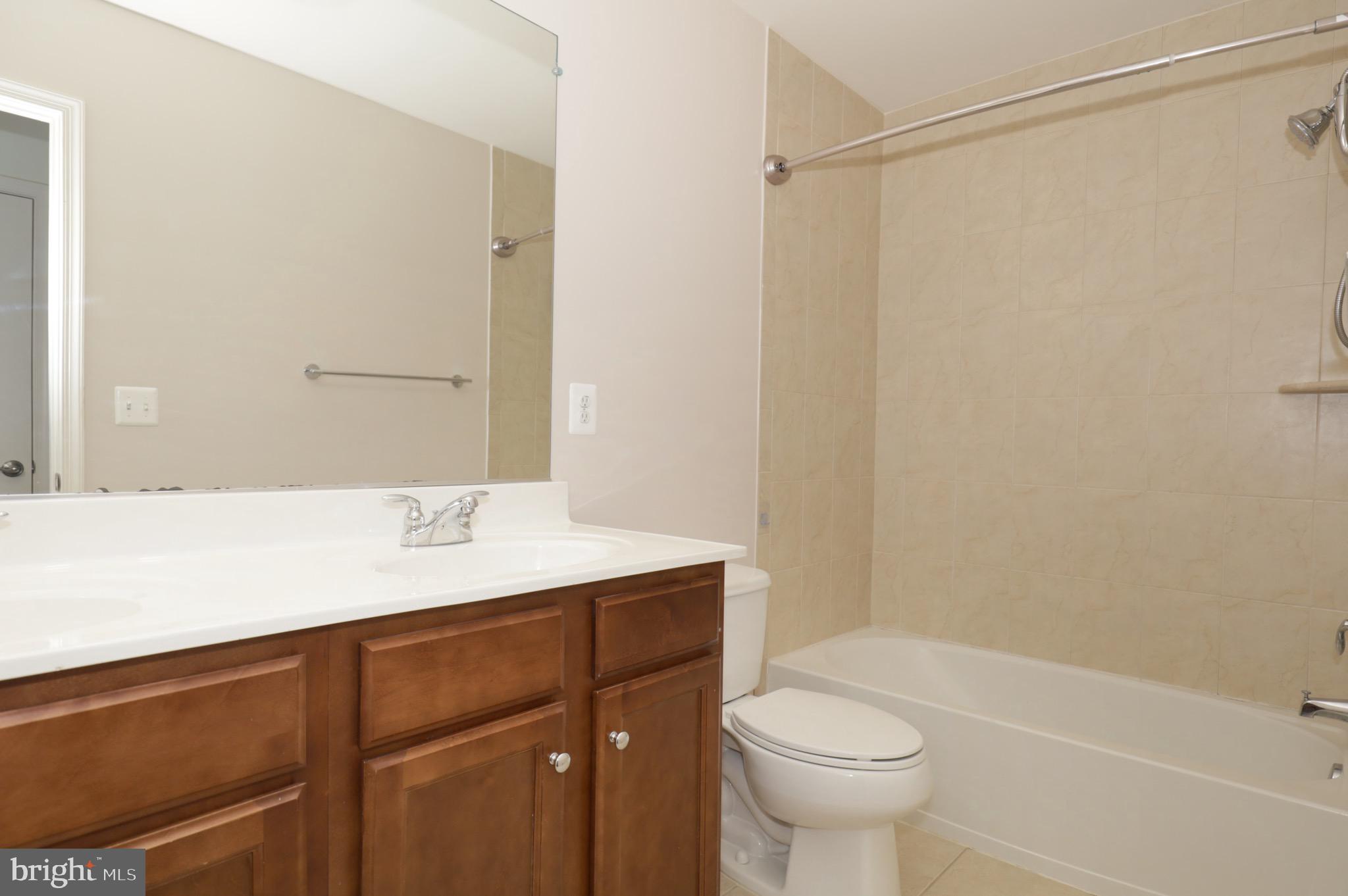 8321 Scotland Loop Manassas, VA 20109 - Photo 18 of 42 Bathroom 1
