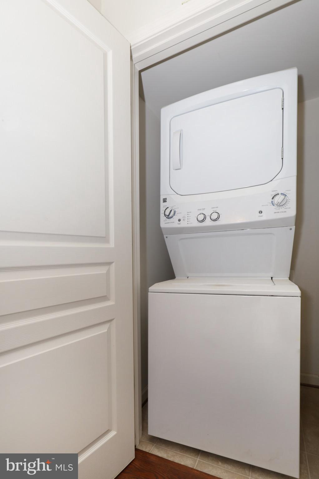 8321 Scotland Loop Manassas, VA 20109 - Photo 20 of 42 Washer/Dryer