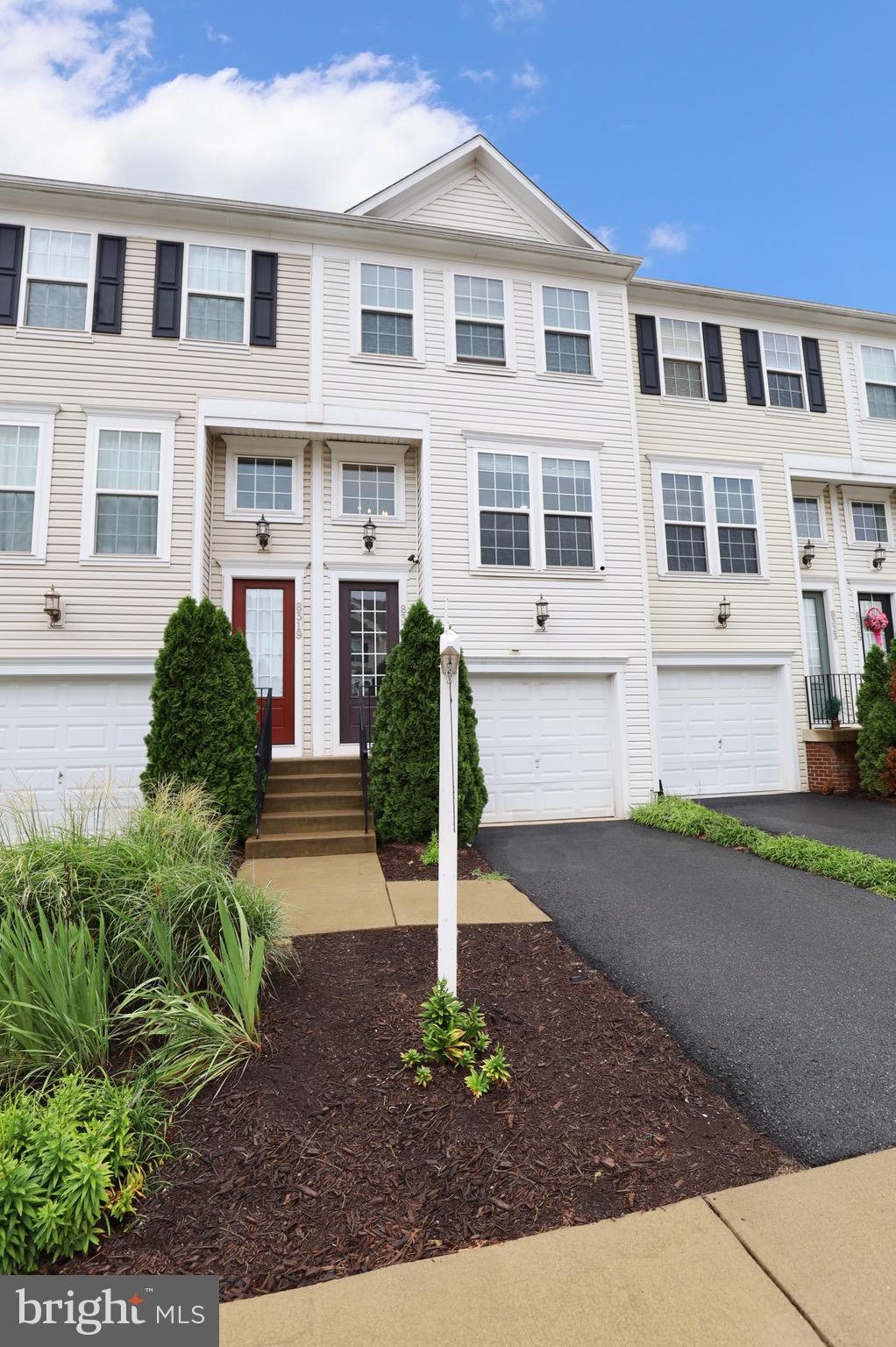 8321 Scotland Loop Manassas, VA 20109 - Photo 2 of 42 Outside Angle