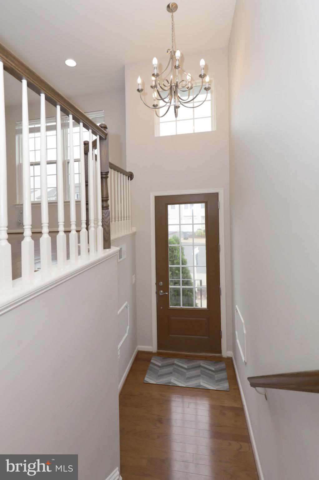 8321 Scotland Loop Manassas, VA 20109 - Photo 3 of 42 Foyer Entrance