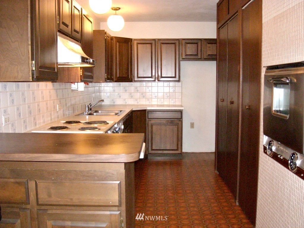 2622 Rocky Point Road Northwest Bremerton, WA 98312 - Photo 8 of 24 Gallery Image 8
