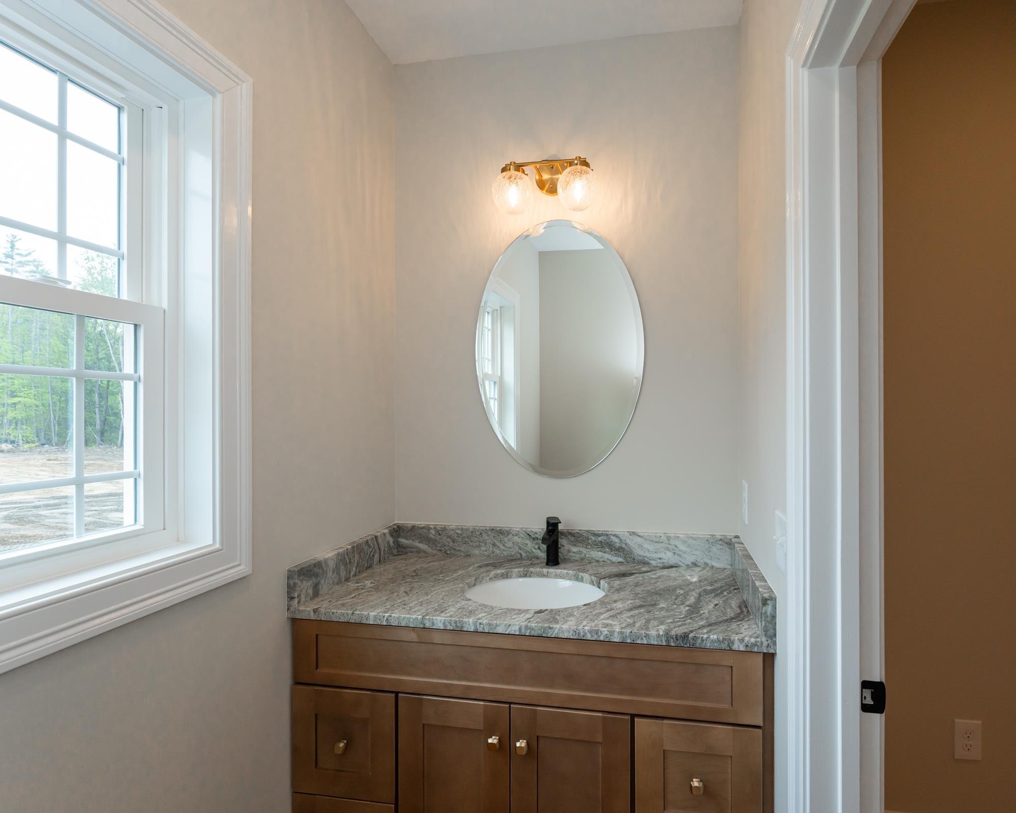 211 North Road Sandown, NH 03873 - Photo 15 of 52