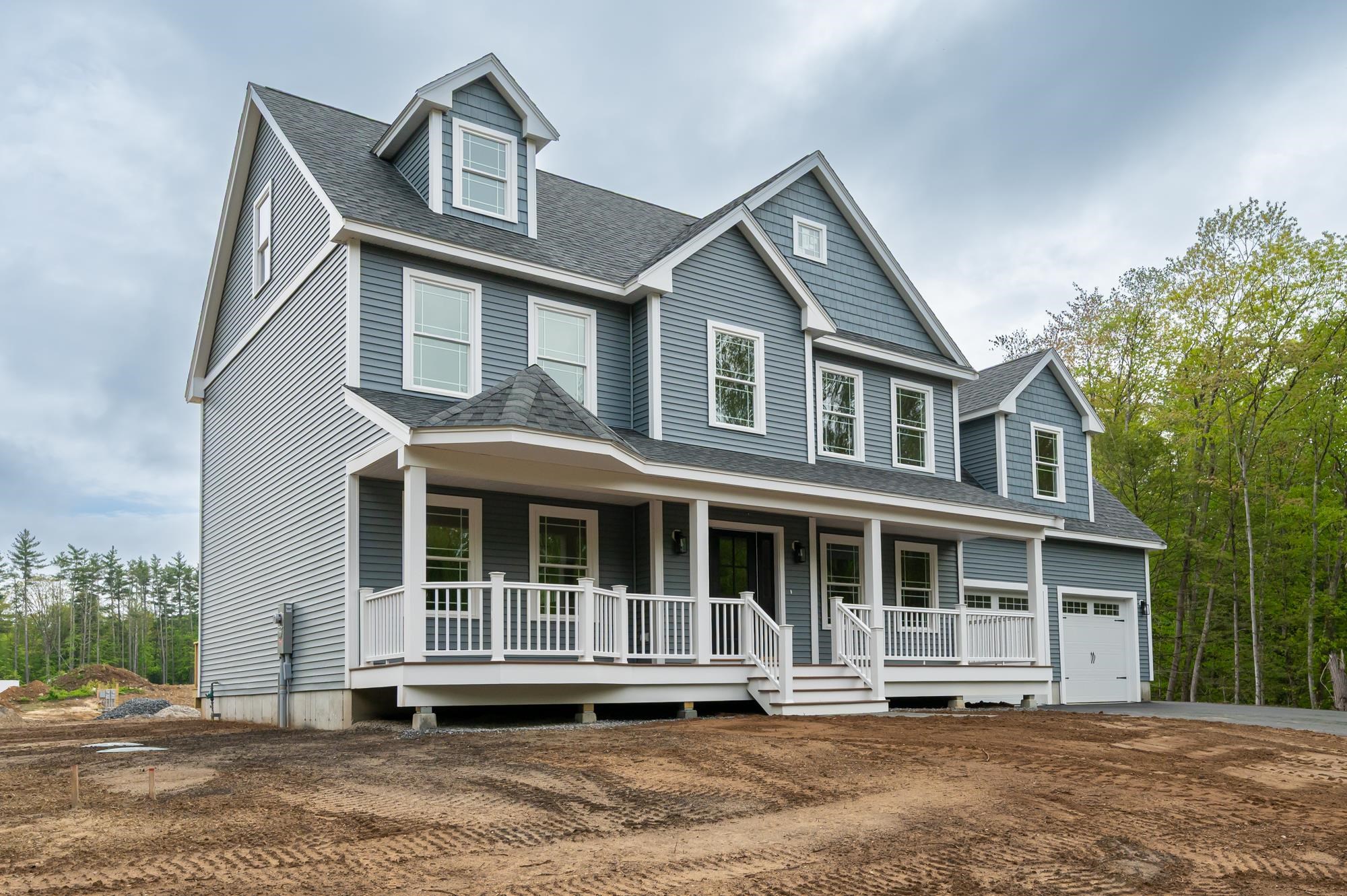 211 North Road Sandown, NH 03873 - Photo 2 of 52