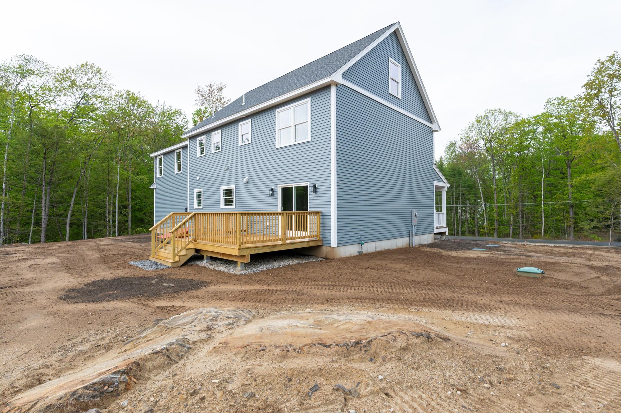 211 North Road Sandown, NH 03873 - Photo 45 of 52
