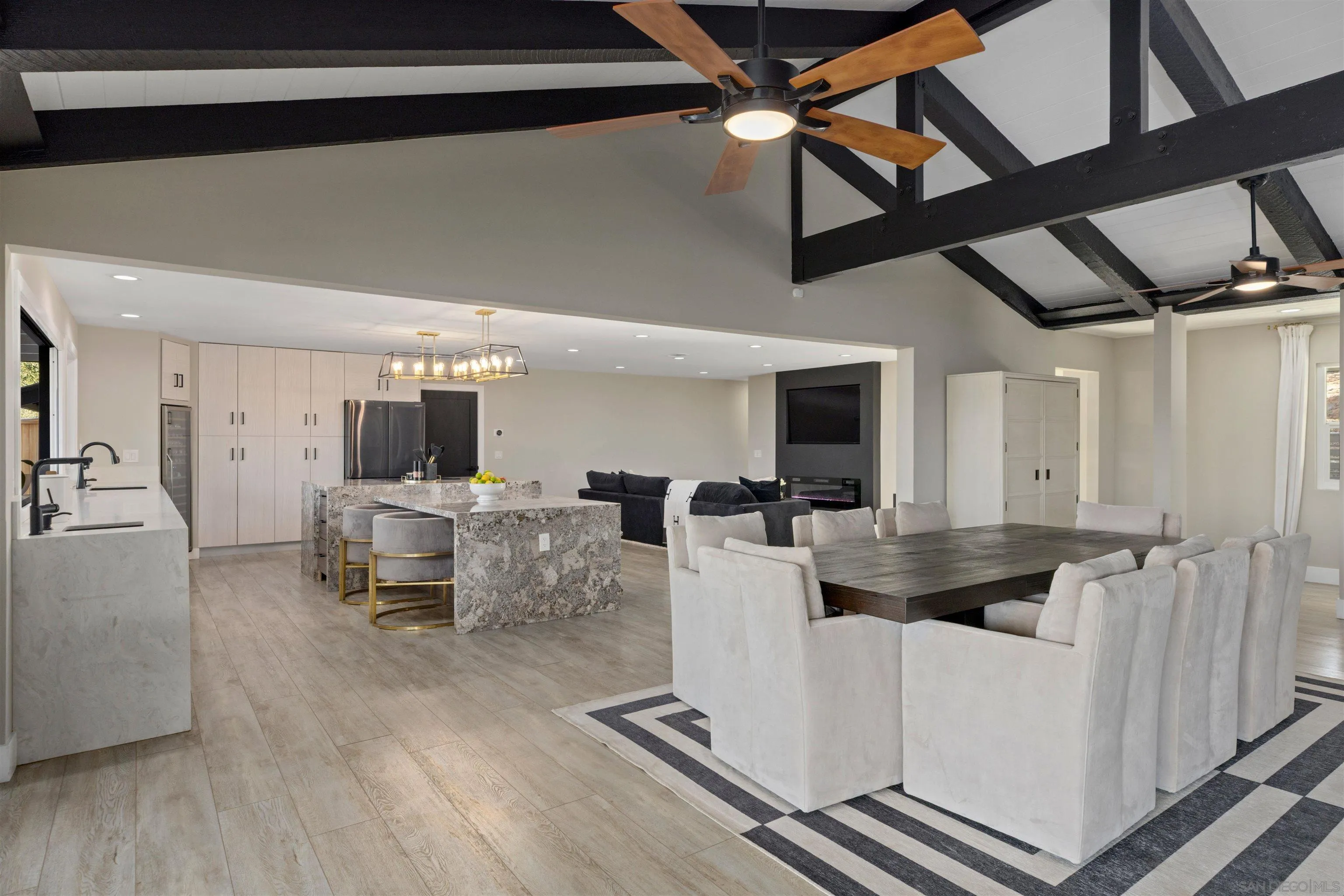 521 Rancho Camino Fallbrook, CA 92028 - Photo 12 of 72