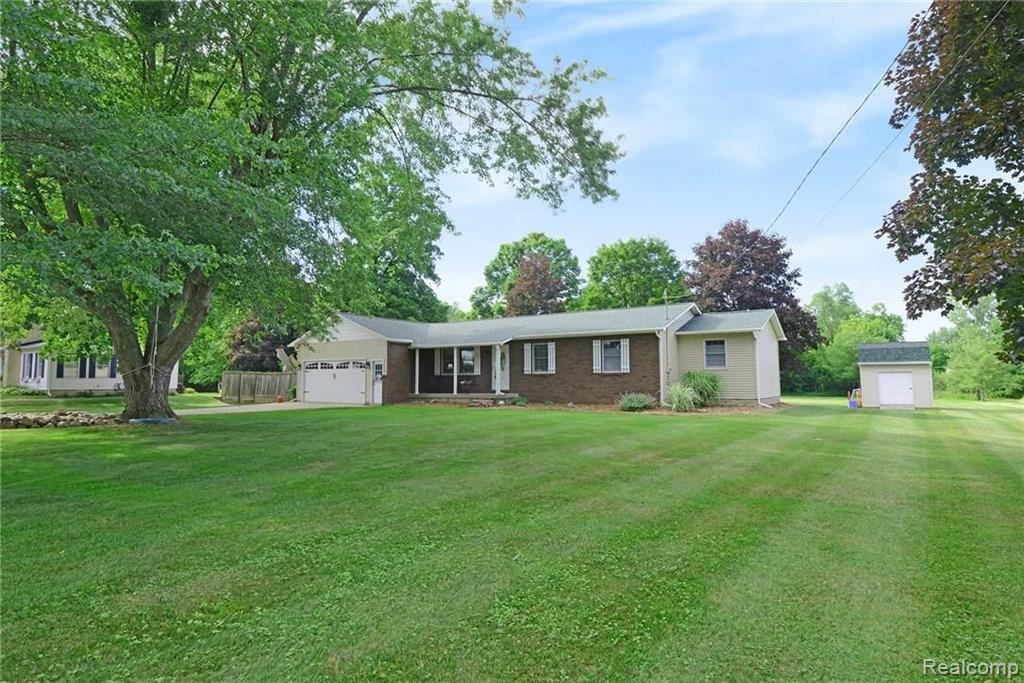 9518 West Stanley Road Flushing, MI 48433 - Photo 1 of 24 Gallery Image 1