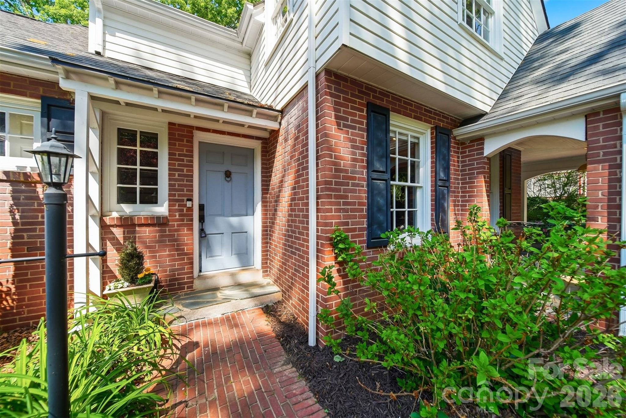 431 9th Street Northwest Hickory, NC 28601 - Photo 2 of 41