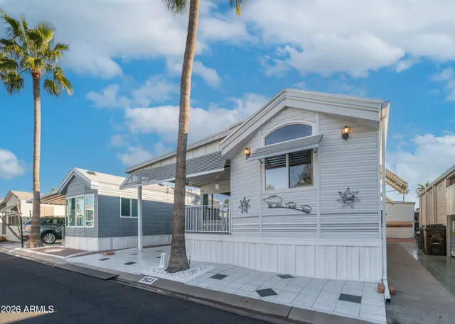 $174,900 | 923 Nickel Drive, Unit 923, Apache Junction, AZ 85119