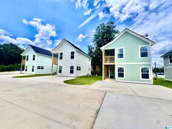 $1,600 | 2005 Barry Street, Unit 1 2 3 4, Oxford, AL 36203