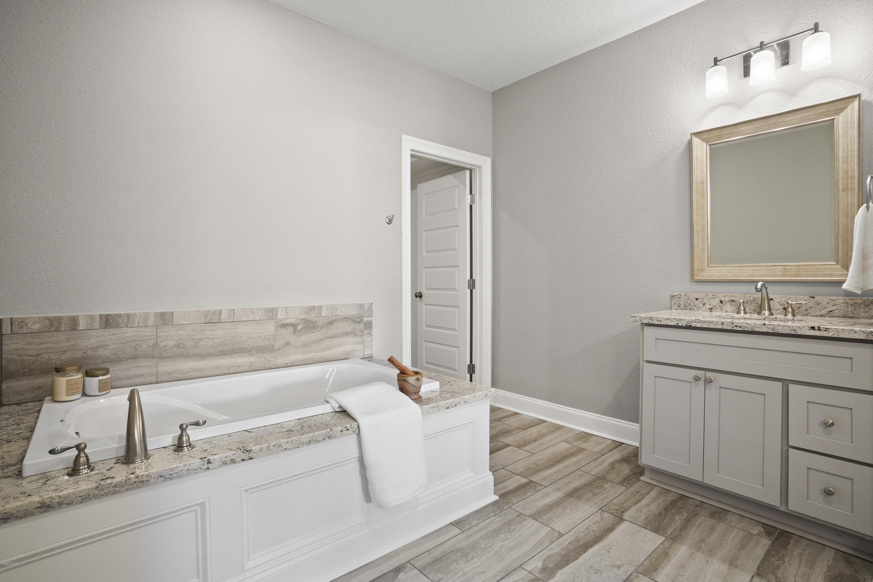 12514 Alphabet Road Gulfport, MS 39503 - Photo 23 of 36 023