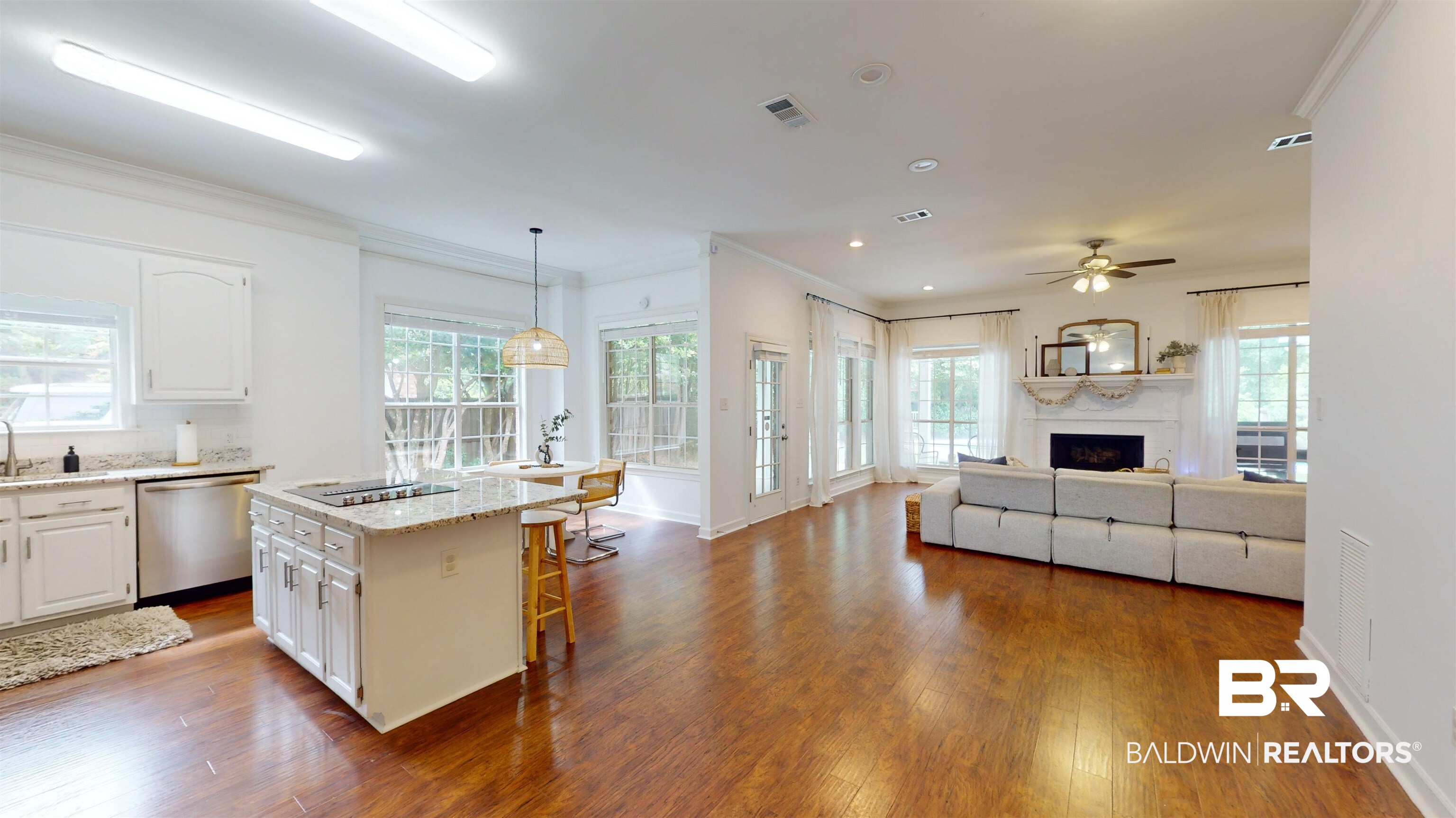 460 South Wedgefield Drive Mobile, AL 36608 - Photo 13 of 39