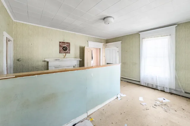 $170,000 | 965 Main Street, Waldoboro, ME 04572