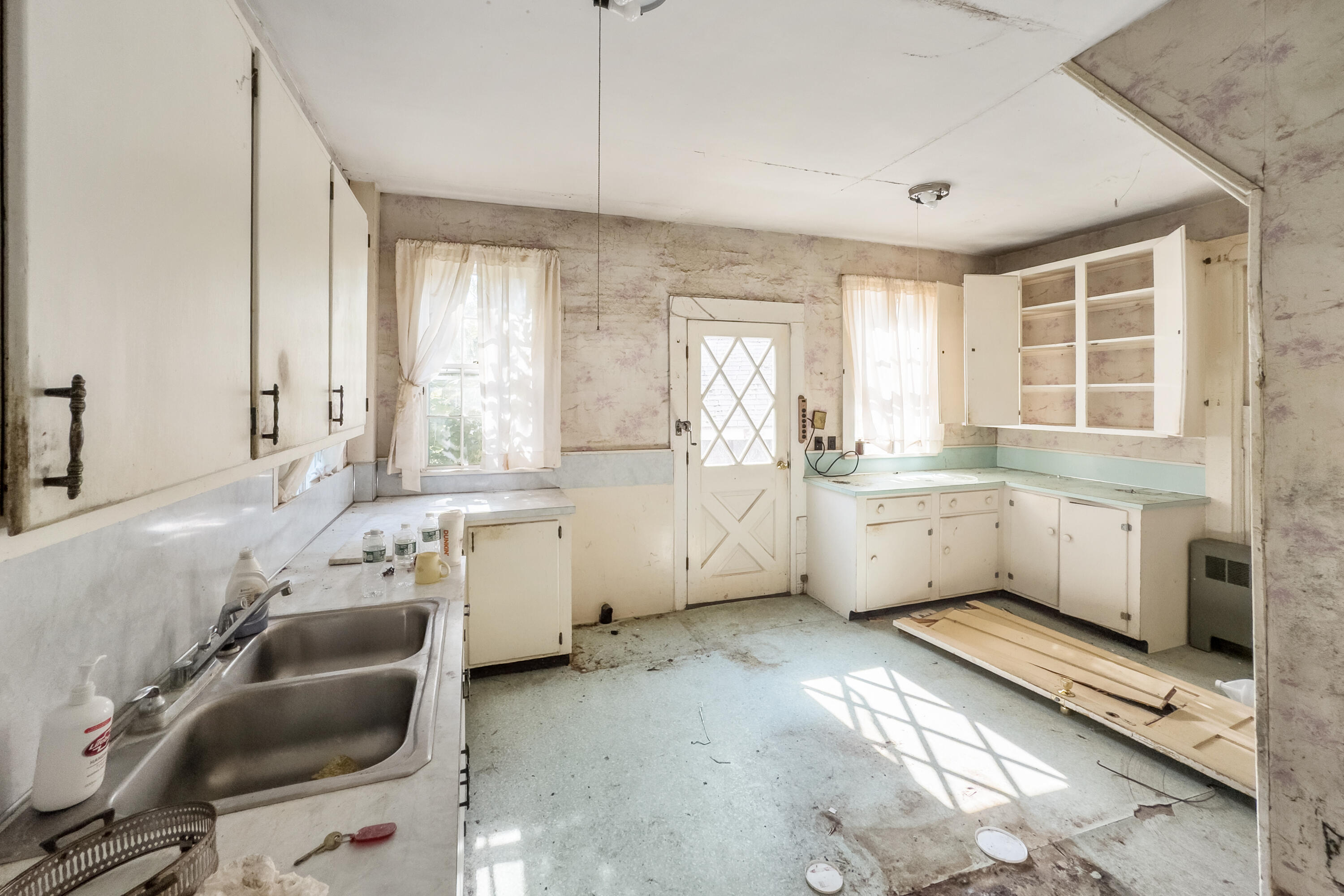 965 Main Street Waldoboro, ME 04572 - Photo 15 of 15 Kitchen