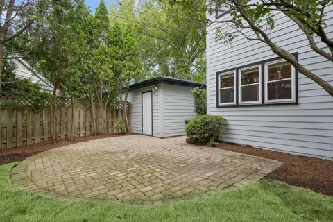 $899,000 | 565 Ryan Place, Lake Forest, IL 60045
