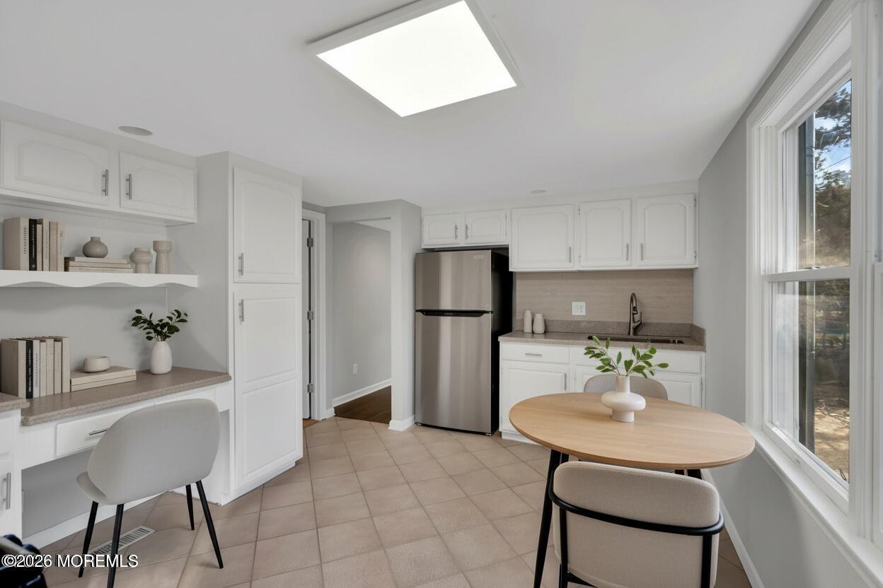 24 Davos Road Brick, NJ 08724 - Photo 6 of 19 kitchen - breakfast