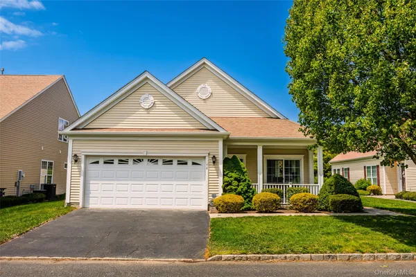 $839,999 | 68 Louden Loop, Mount Sinai, NY 11766