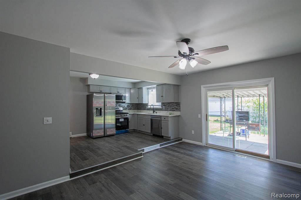 25256 Rubin Road Warren, MI 48089 - Photo 10 of 28