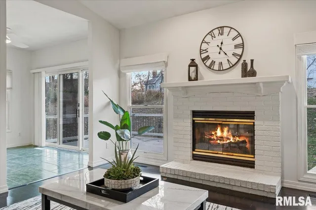 $374,900 | 3000 East 32nd Street, Unit 14, Davenport, IA 52807