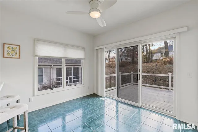 $374,900 | 3000 East 32nd Street, Unit 14, Davenport, IA 52807