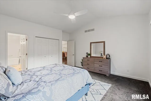 $374,900 | 3000 East 32nd Street, Unit 14, Davenport, IA 52807