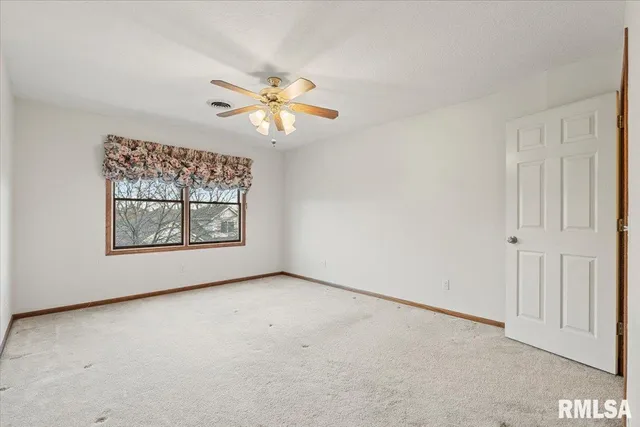 $374,900 | 3000 East 32nd Street, Unit 14, Davenport, IA 52807