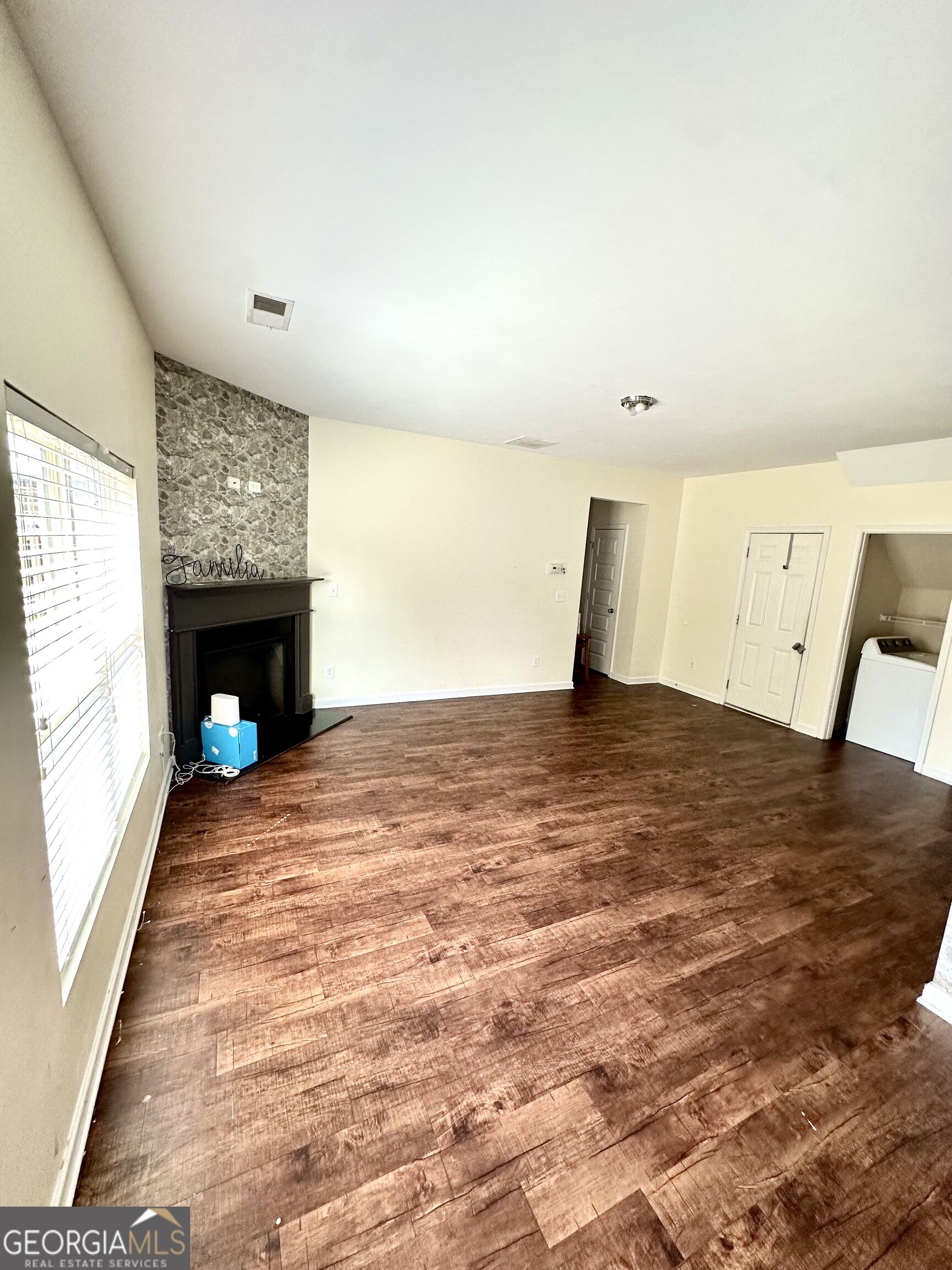 5811 Rex Ridge Parkway Rex, GA 30273 - Photo 8 of 28 Gallery Image 8