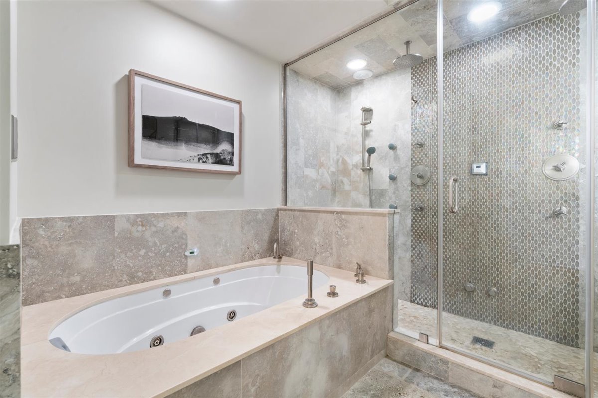 1346 West Addison Street, Unit 3E Chicago, IL 60613 - Photo 20 of 40 Gallery Image 20